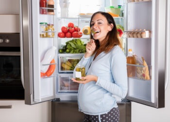 Is it safe to eat pickles during pregnancy?