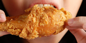 Best alternatives you can use instead of eggs while cooking fried chicken